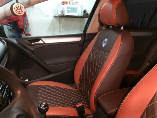 Авточехлы на Volkswagen Golf 6 Авточехлы на Volkswagen Golf 6